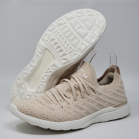 APL Women's Techloom Tracer Sneakers Shoes Rose Dust/Creme Size 7.5 New - Picture 1 of 9